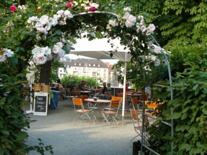 Фото: Jahnterrasse  Restaurant  Biergarten